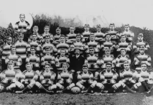 Albert (Rozzy) Rosenfeld (back row, far right) with 1908 Kangaroos